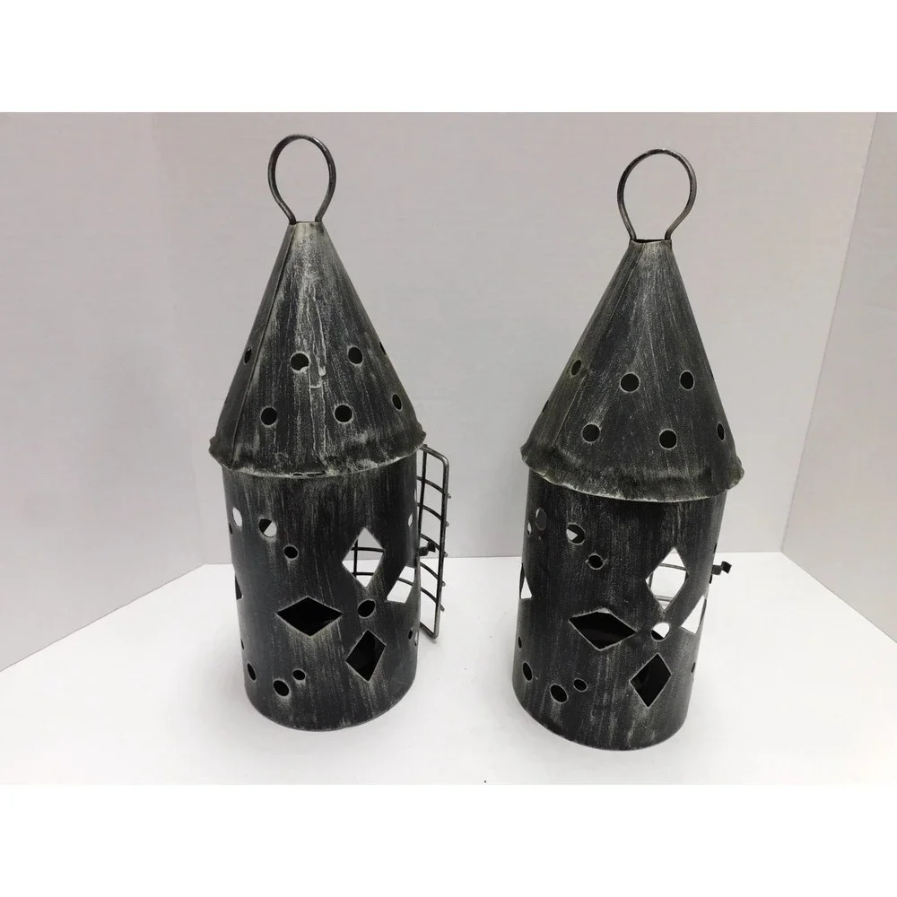 Vintage Rustic Metal Cage Lantern Set with Amber Glass Oil Lamps DW771